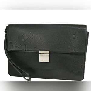 Sold!!!! Louis Vuitton LV Selenga Clutch Hand Bag Taiga Leather Ardoise Black